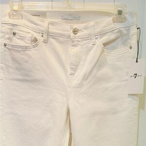7 For All Mankind White Tailorless DOJO Flare Jeans, BNWT, Size 30 RETAIL $208